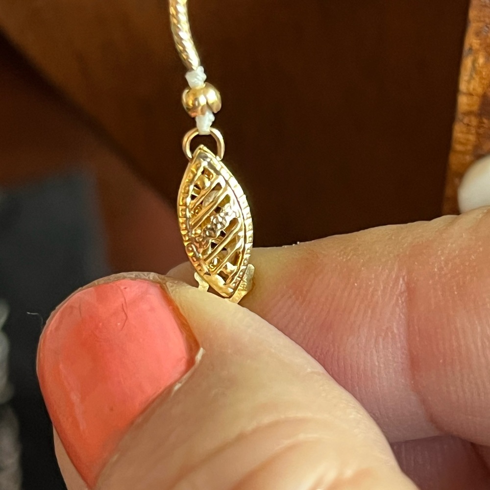 Baroque Pearl Necklace w/ Gold Cord Accents - Cream/Gold by Edwin Pearl VINTAGE - Picture 8 of 9